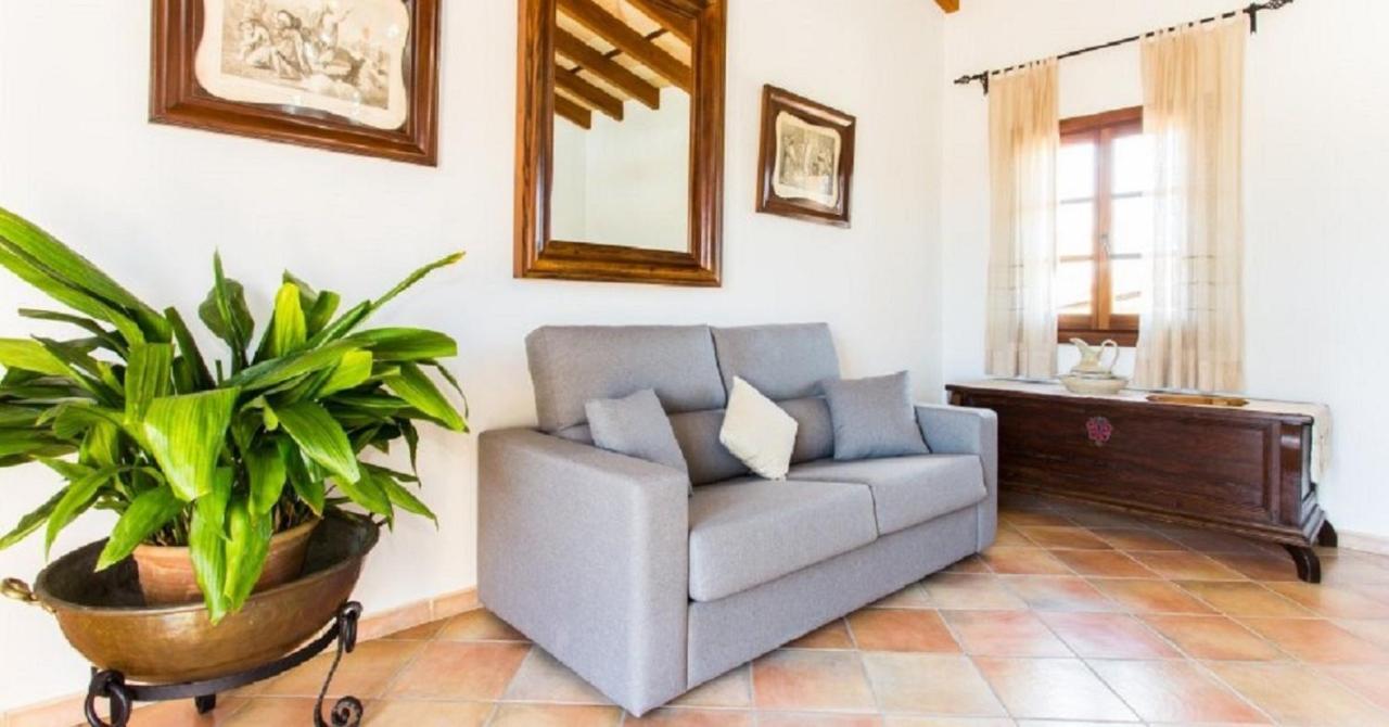 Ideal Mallorca - Axilo - Els Mitjans *
